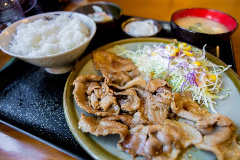 富久どり食堂の焼肉定食│長野を食べ歩き