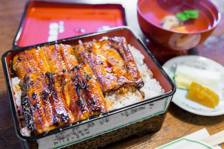 浜名屋のうな重（中）│はいしゃの食べ歩き