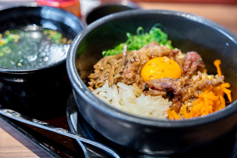 韓丼 長野高田店でランチにカルビ入り石焼ビビンバを食べてみた│長野