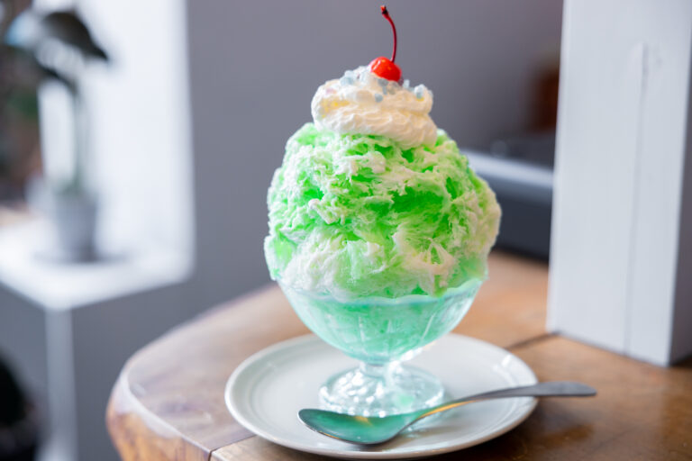ルビーの靴でパチパチクリームソーダかき氷を食べてみた│長野を食べ歩き