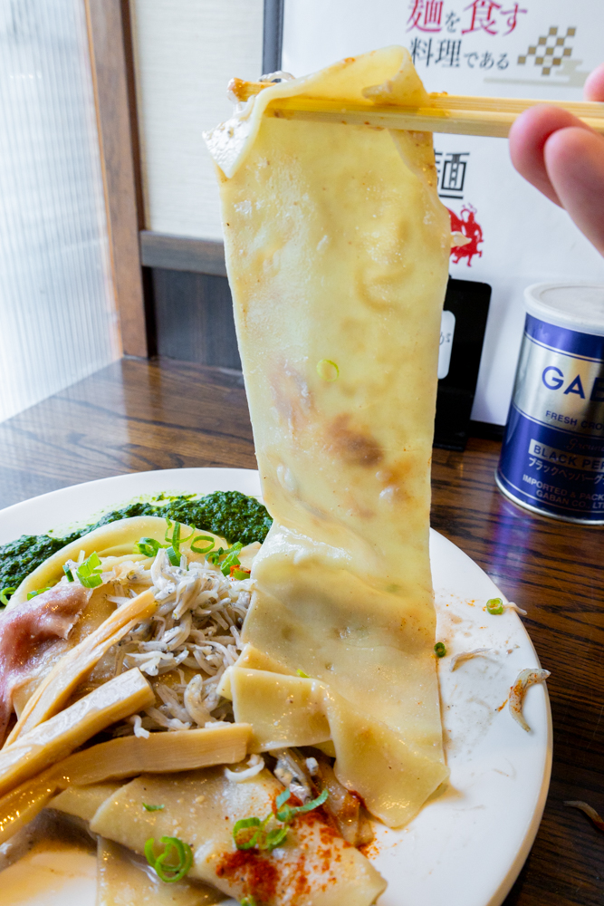 長野市「拉麺 阿吽」で衝撃の出会い！幅広すぎると話題のビャンビャン