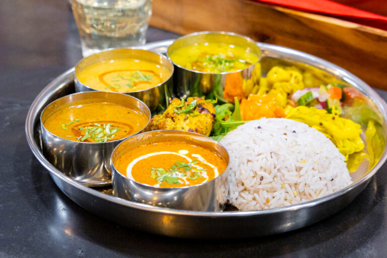 長野市ランチ】Spice Bar Gambheerで絶品インドカレーターリーを食す