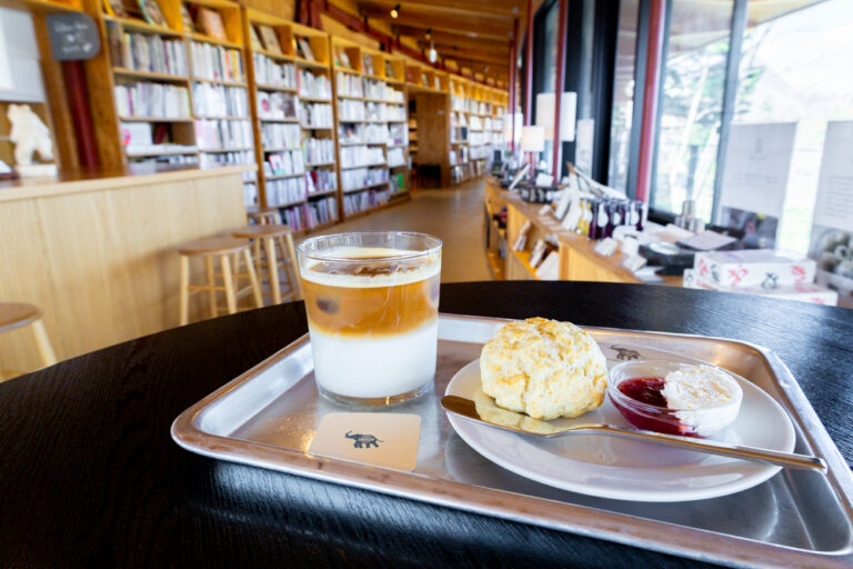 軽井沢の隠れ家カフェ「SHOZO COFFEE KARUIZAWA」で過ごす、珈琲と