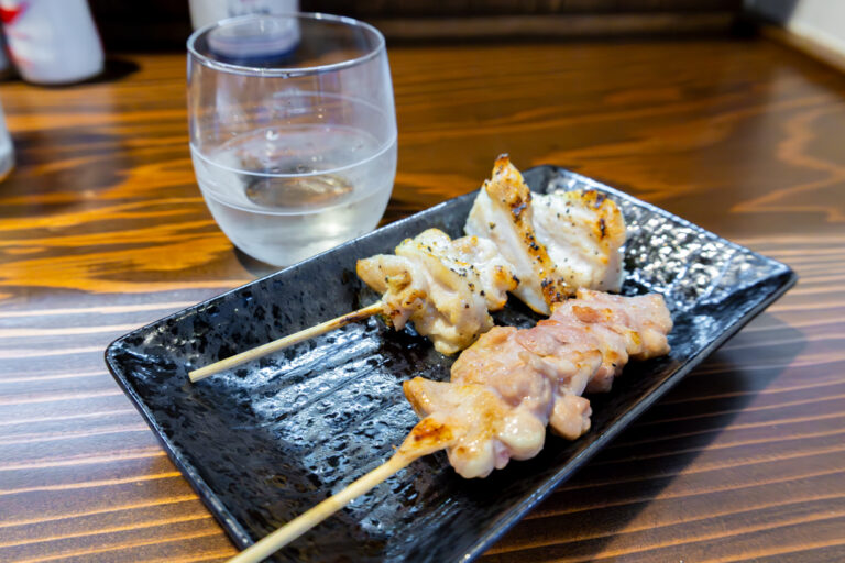長野市グルメ】鶴賀七瀬に煌めく新星！「炭火串焼 千串」で味わう絶品
