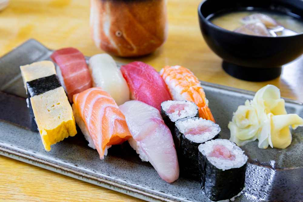 長野市すし藤】ネタの大きさに感動！1300円で大満足の絶品寿司ランチ