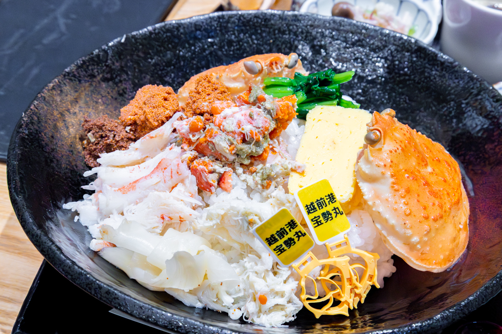 長野発】北陸新幹線で日帰り福井旅！恐竜・せいこ蟹・ソースカツ丼を