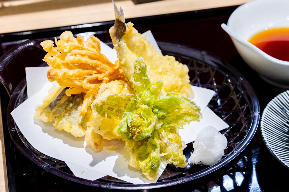 長野市】サク飲みのはずが極上の天ぷら沼へ！「天婦羅 さわ天」の神